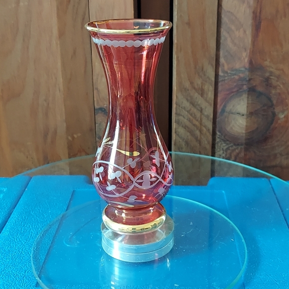 Cranberry Crystal Bud Vase - Picture 7 of 15